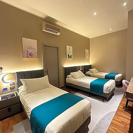 Royal Hotel